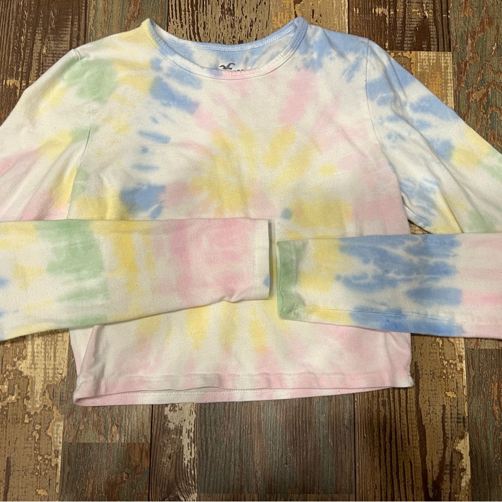 Hollister Baby Tee